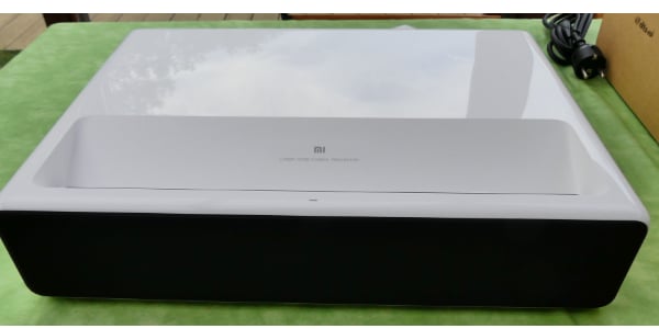 XIAOMi Laser Projector Reiview settled in French version