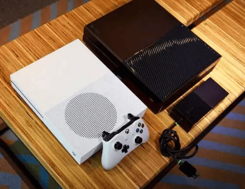 What is the difference between XboxOneS and Xbox One?