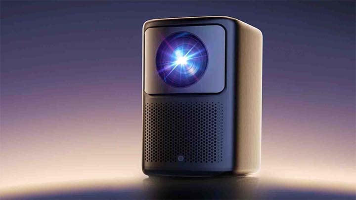 Small projector.jpg